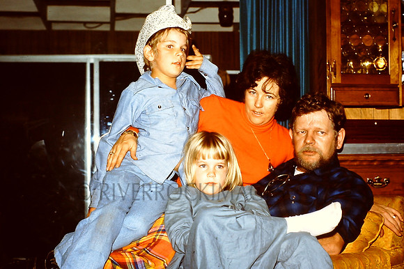 23 Allen Thanksgiving 76
