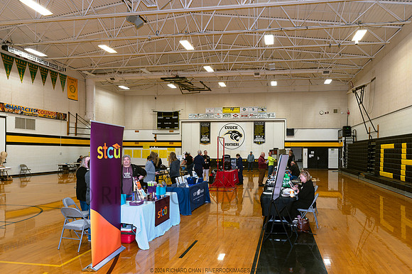 Vendors setup before the start.