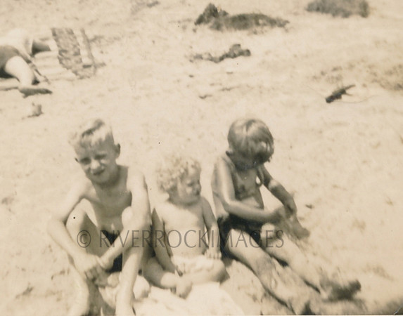 4 1939 Wally, Faye and Clint